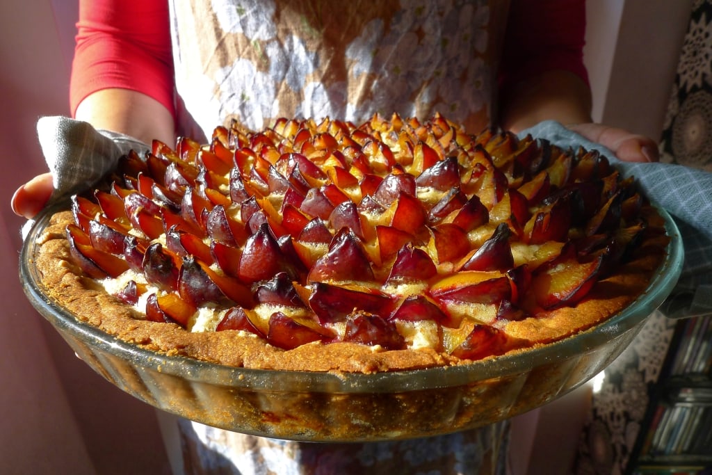 migdałowa tarta ze śliwkami