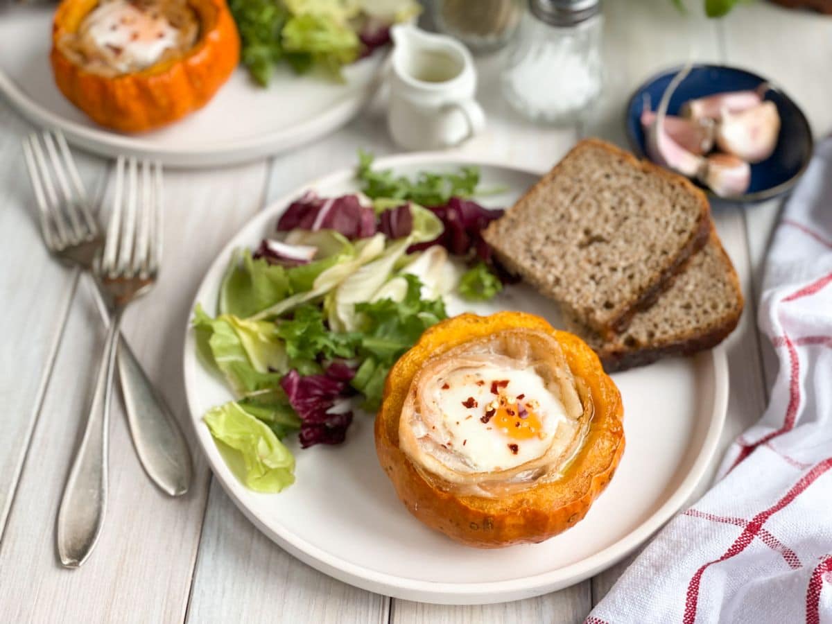 jajka zapiekane w dyni 2