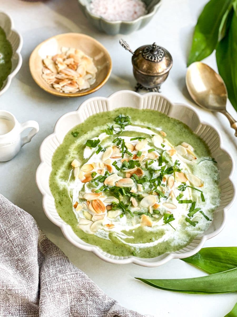 zupa z czosnku niedźwiedziego 2